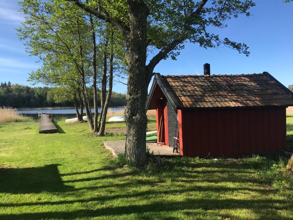 Nice Holiday House At Horse Farm With Lake And Sauna Holo  Exterior foto